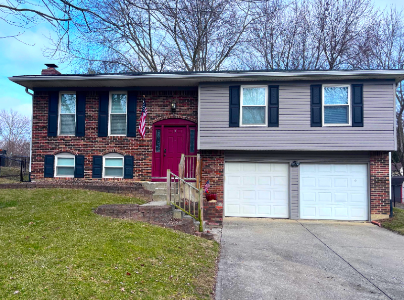 Indianapolis House: 1010 Yellow Pine Ct