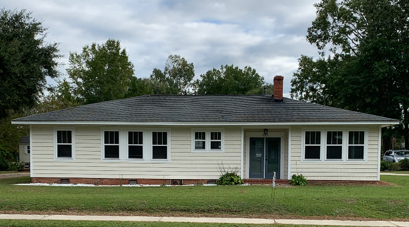 Hartsville House: 933 West Home Ave