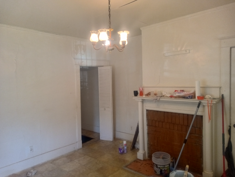 Memphis House: 359 W Dison Ave