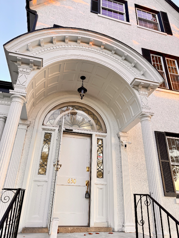 Scranton Apartment: 630 jeffersom ave