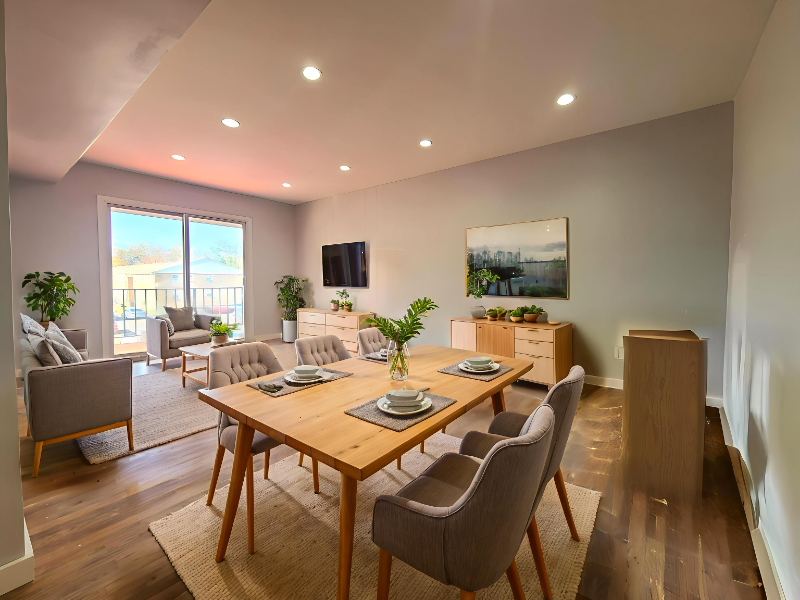 Ewing Apartment: 1903 Country Ln