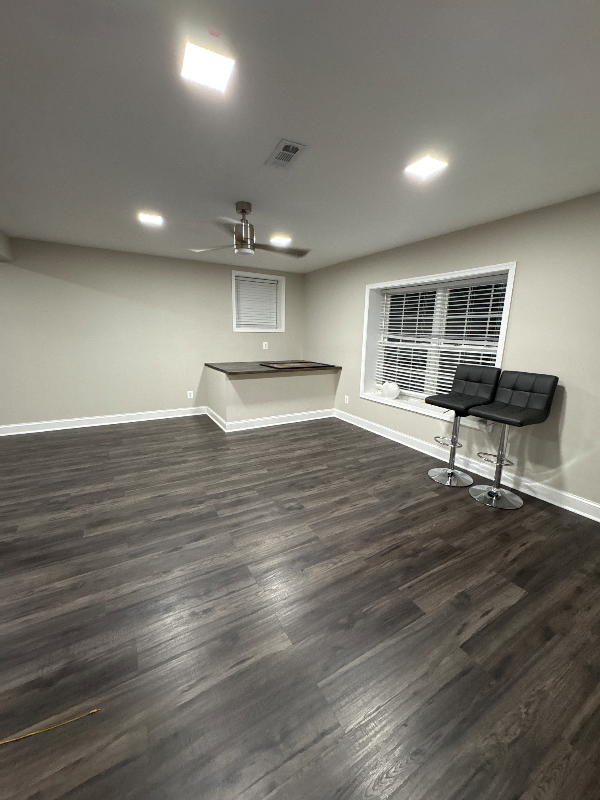 Purcellville House: 16821 Falconhurst Dr