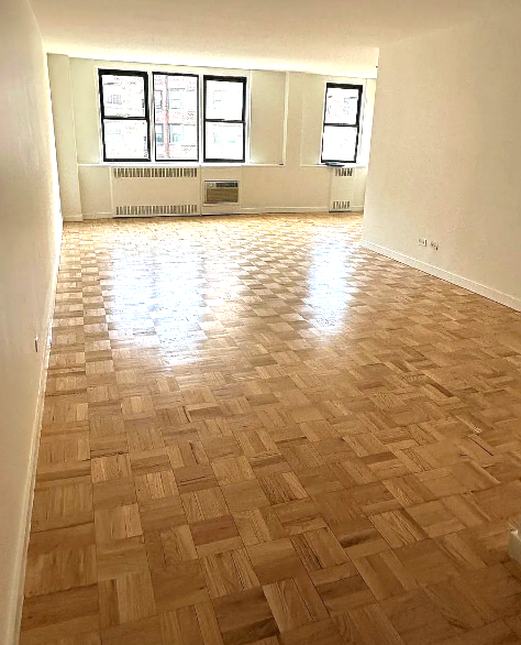 New york Apartment: East 79th and York