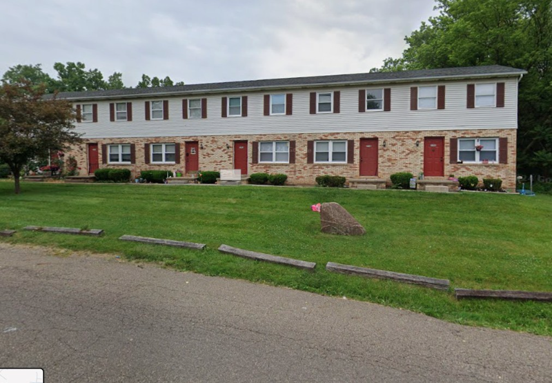 Massillon Townhome: 2206 Harsh Ave SE