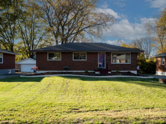 Louisville House: 3700 Valdosta Ave