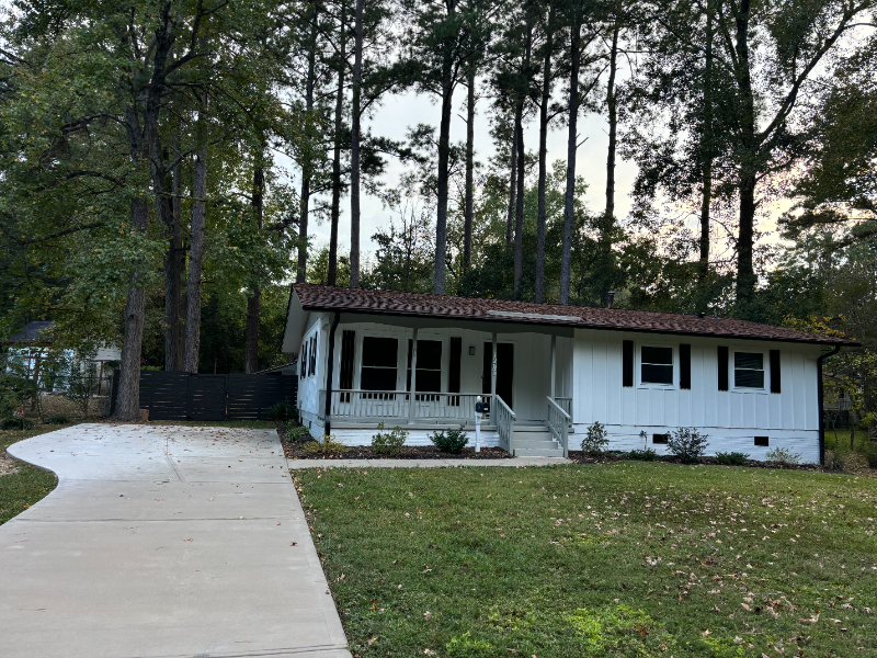 Raleigh House: 1205 Crabtree Blvd