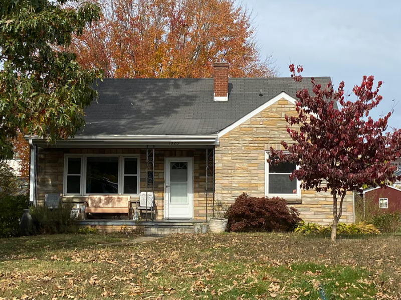 Charlottesville House: 1023 Forest Hills Ave