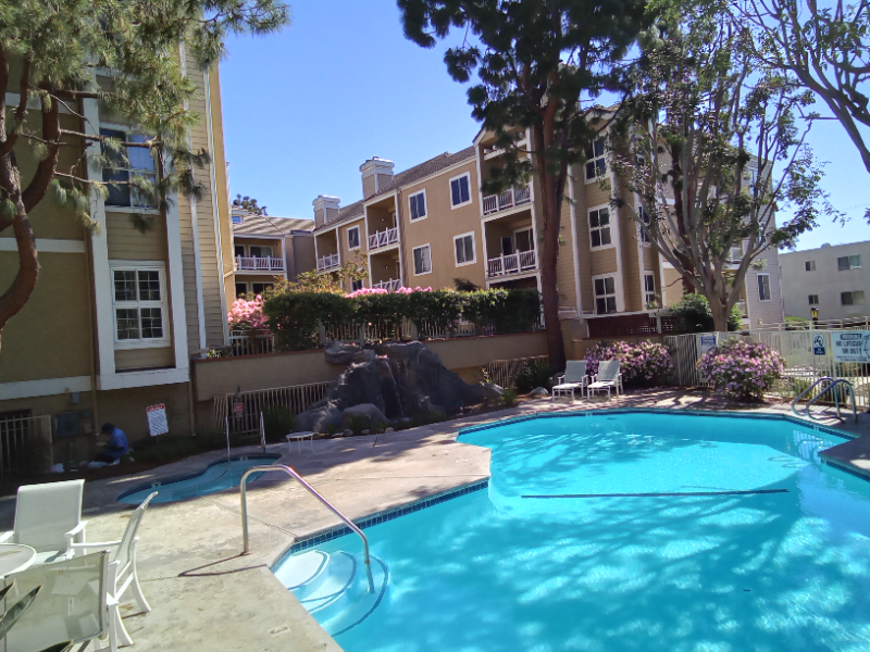 Playa del Rey Condo: 8500 Falmouth Avenue