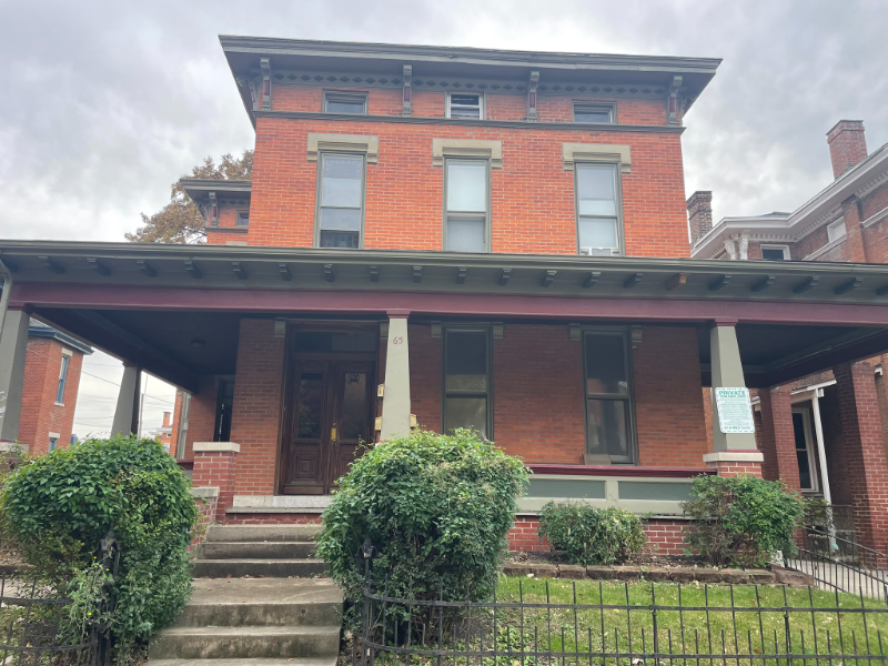 Columbus Apartment: 65 Smith Pl