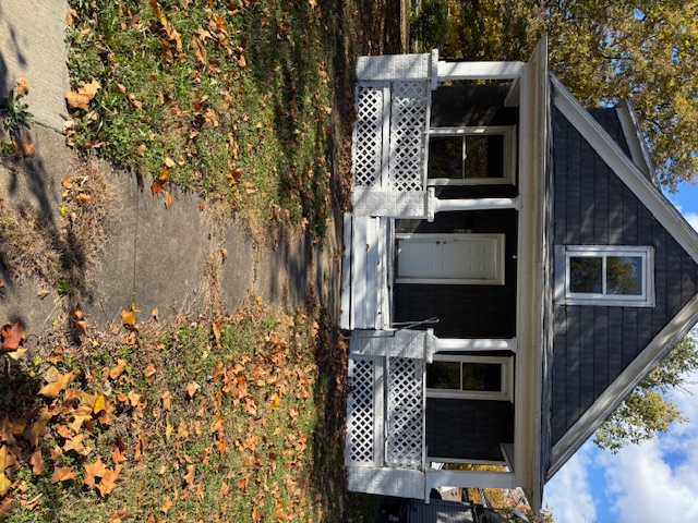 Topeka House: 1935 SW Lincoln St