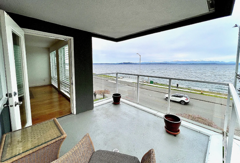 Seattle Condo: 1402 Alki Ave SW