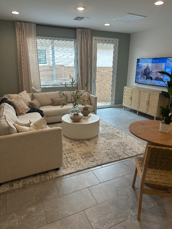 PHOENIX Condo: 9835 W Cheery Lynn Rd