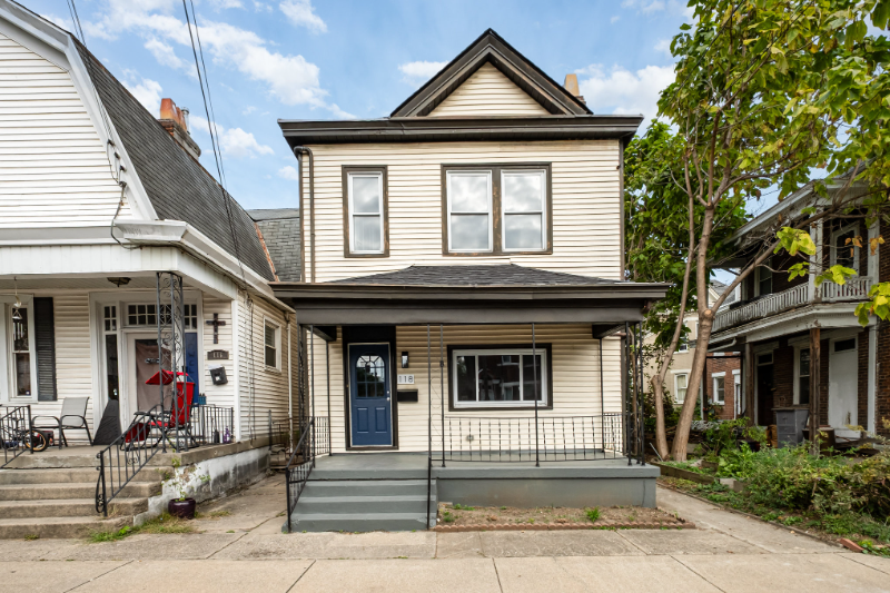 Covington House: 118 E 19th St