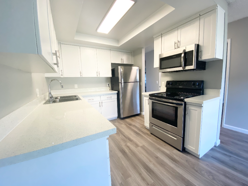 La Mesa Apartment: 5810 Amaya Drive