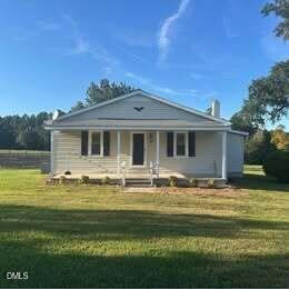 Zebulon House: 406 Henry Baker Road