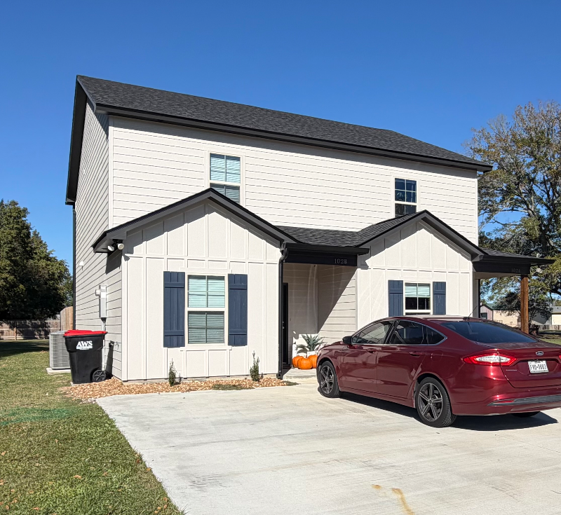 Lafayette Townhome: 102 Glade BLVD