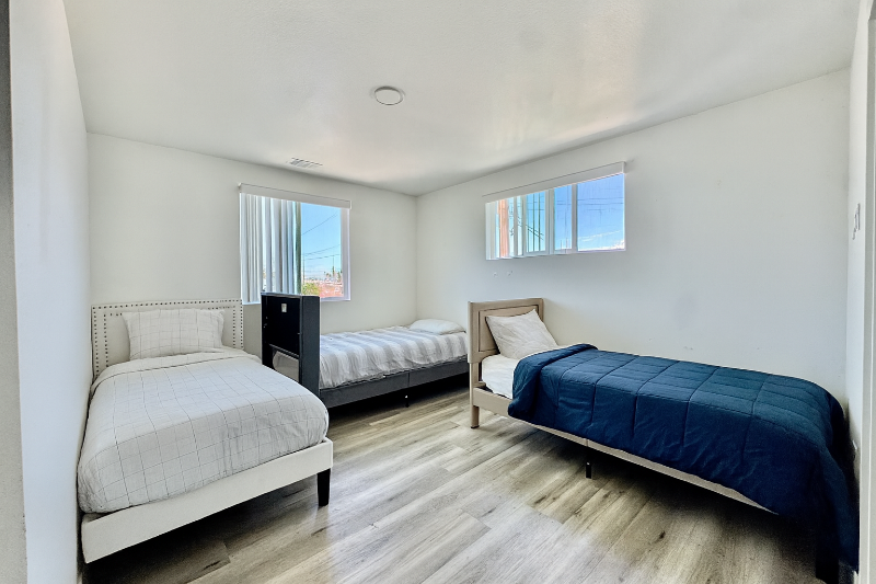 Los Angeles Townhome: 217 1/2 E 29th Street