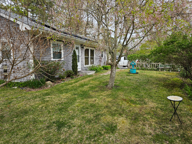 Pocasset House: 1 pokesit road