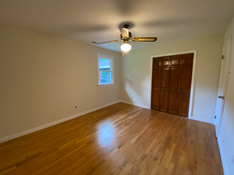 Sandston House: 1599 Early Street