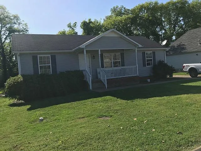 Columbia House: 1752 University Drive