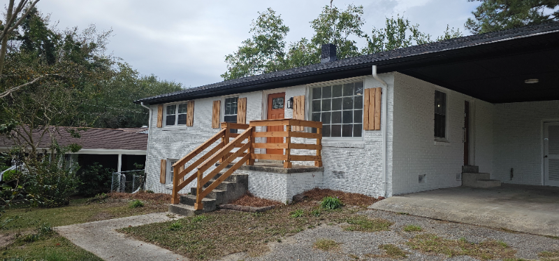 Columbia House: 1613 Edgemore Rd