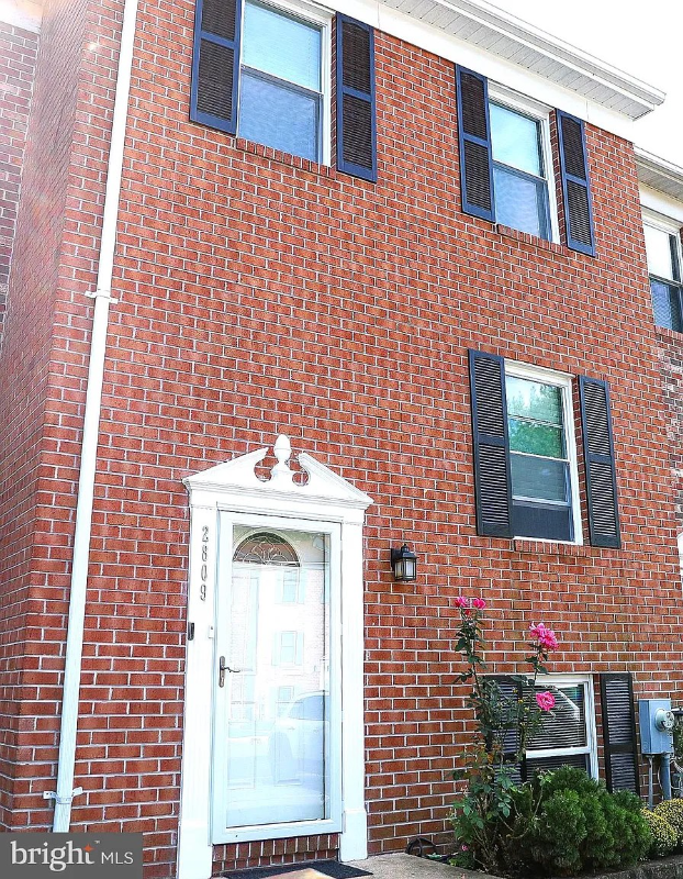 Edgewood Townhome: 2809 Beckon Dr.