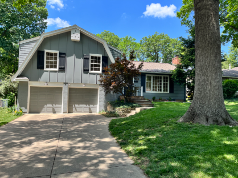 Prairie Village House: 7520 Aberdeen Street