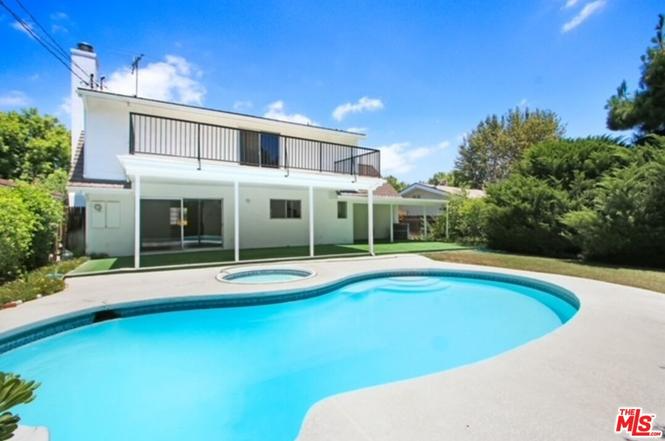 Woodland Hills House: 5655 Ramara Avenue