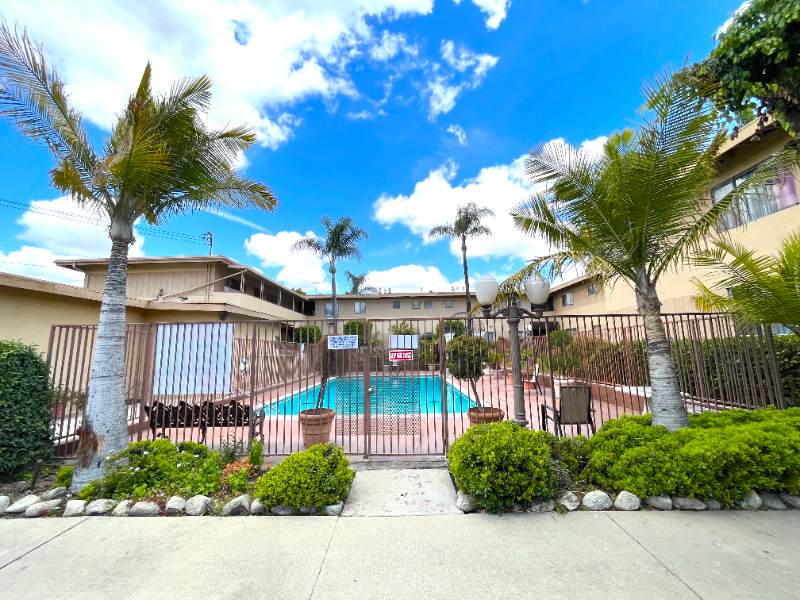 Ontario Apartment: 515 W. G Street