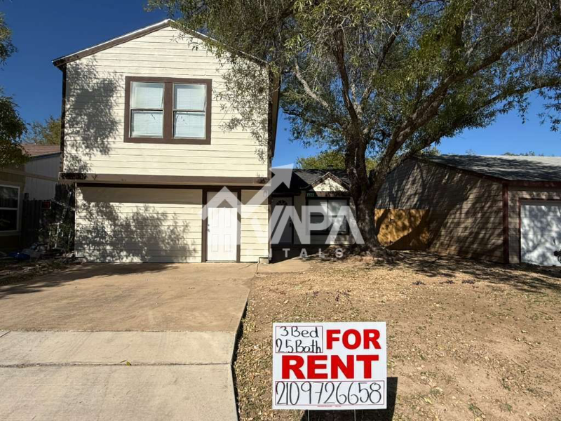 San Antonio House: 9923 Birch Field