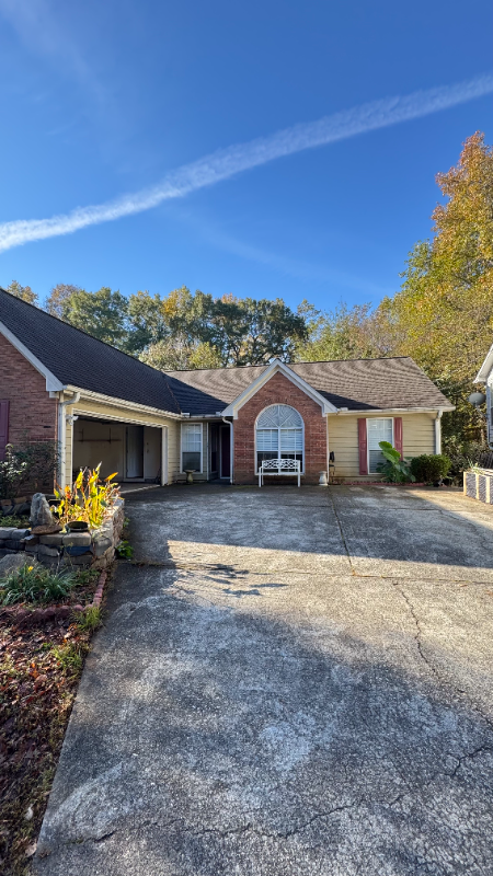 Duluth House: 2295 West Liddell Rd