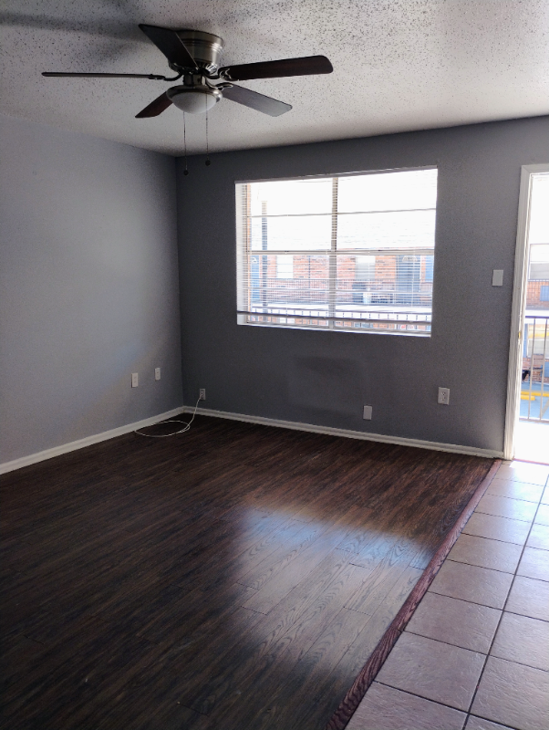 Baker Apartment: 1120 Sherron Ave