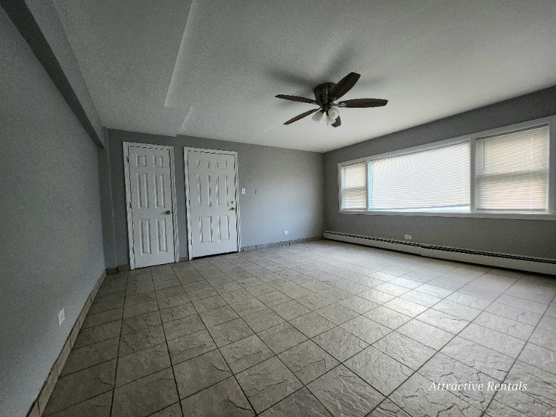 Chicago Apartment: 1601 S 58th Ave