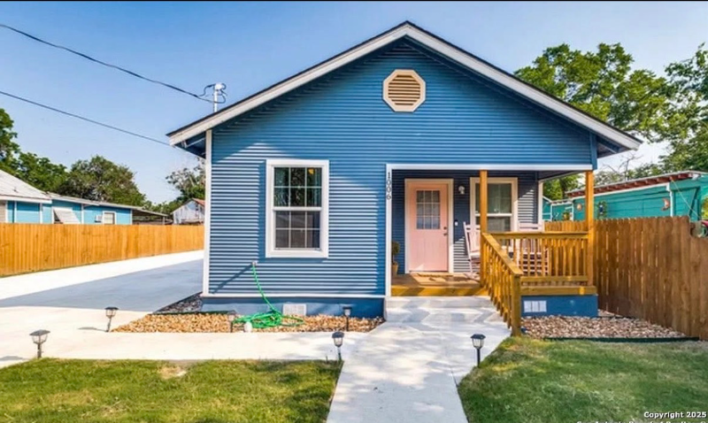 San antonio Multiplex: 1006 center