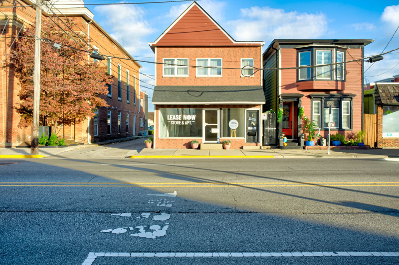 New Albany Other: 313 E Spring St