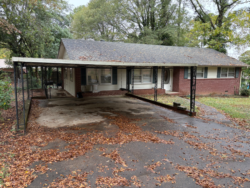 Winder House: 131 pine Circle