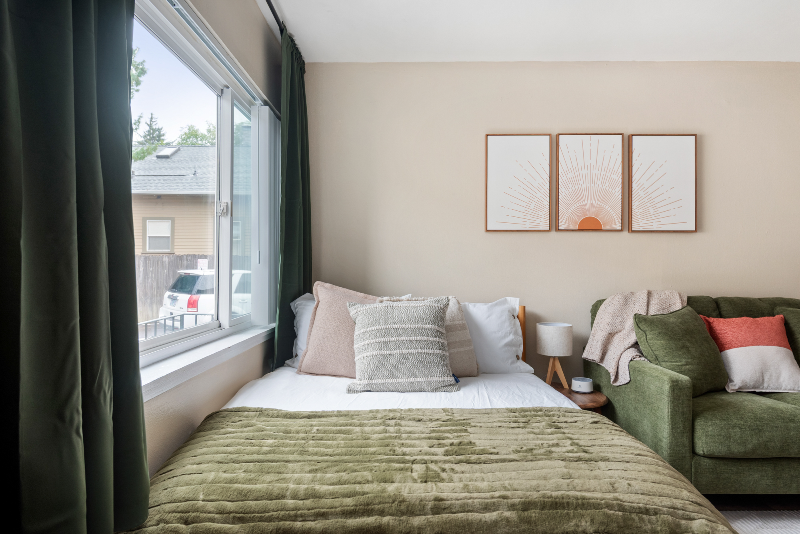 Portland Apartment: 5248 SE Stark St