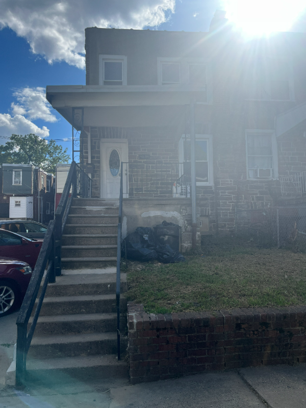 Philadelphia House: 4634 Fernhill Rd