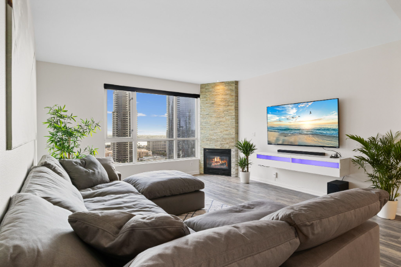 San Diego Condo: 1240 India St