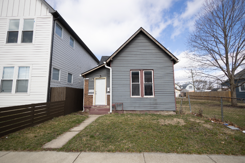 indianapolis House: 2028 Lexington ave