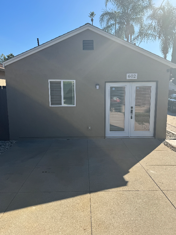 Altadena House: 602 Figueroa Drive