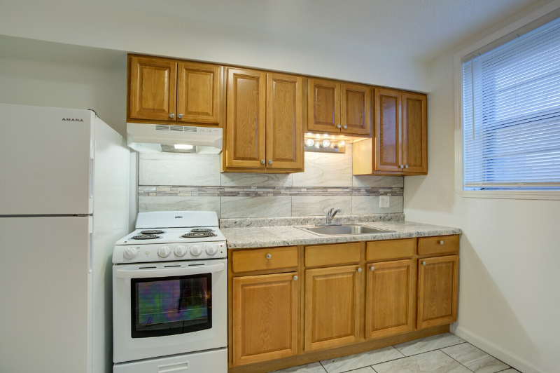 Detroit Apartment: 4837 Cadieux Road