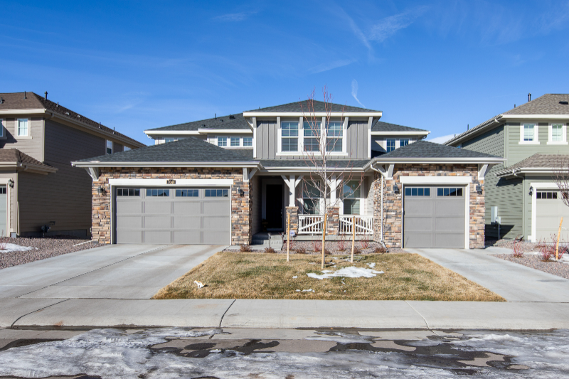 Castle Pines House: 7040 Hyland Hills Street