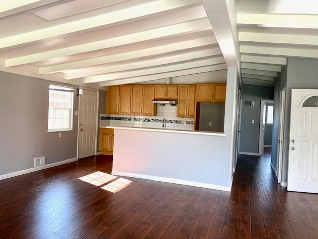 Fremont House: 4738 Central Ave