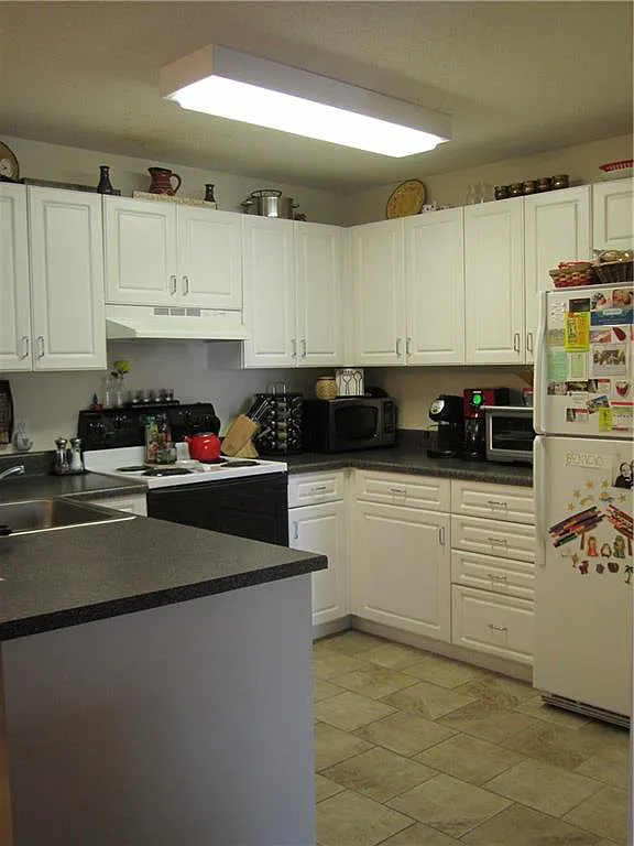 Woonsocket Condo: 120 Mill St