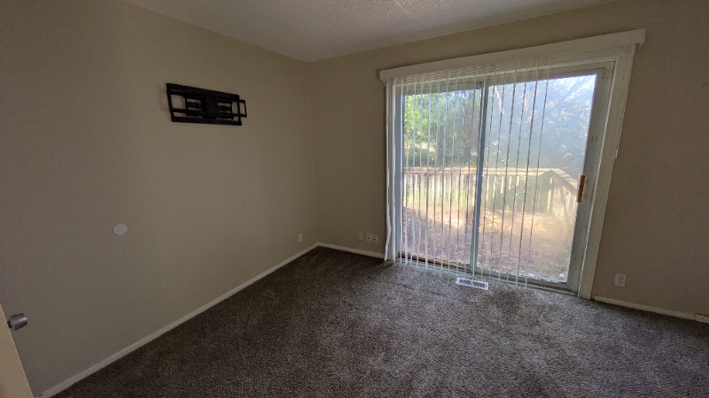 Kansas City House: 9525 Booth ave