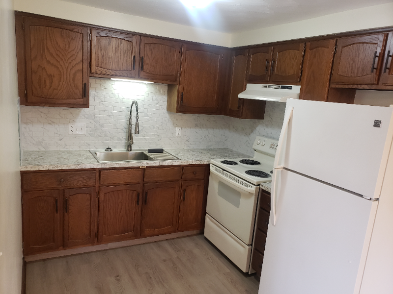 N. Tonawanda Apartment: 1129 Farnsworth Ave.