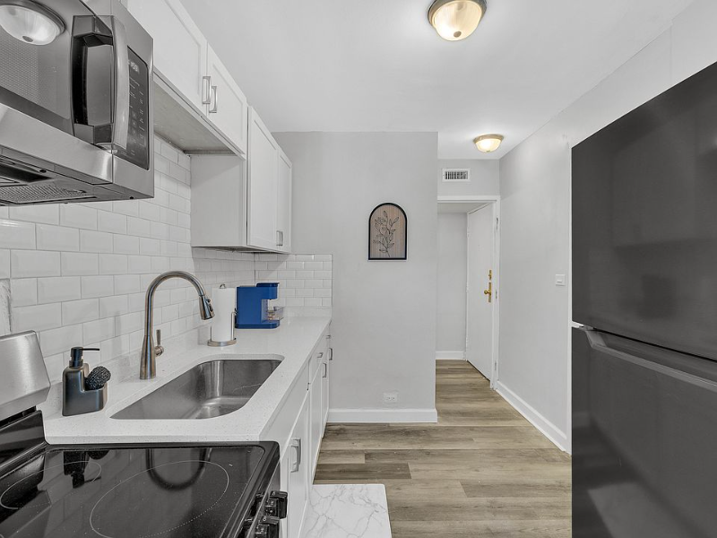 oak park Condo: 7 Division St APT 3A