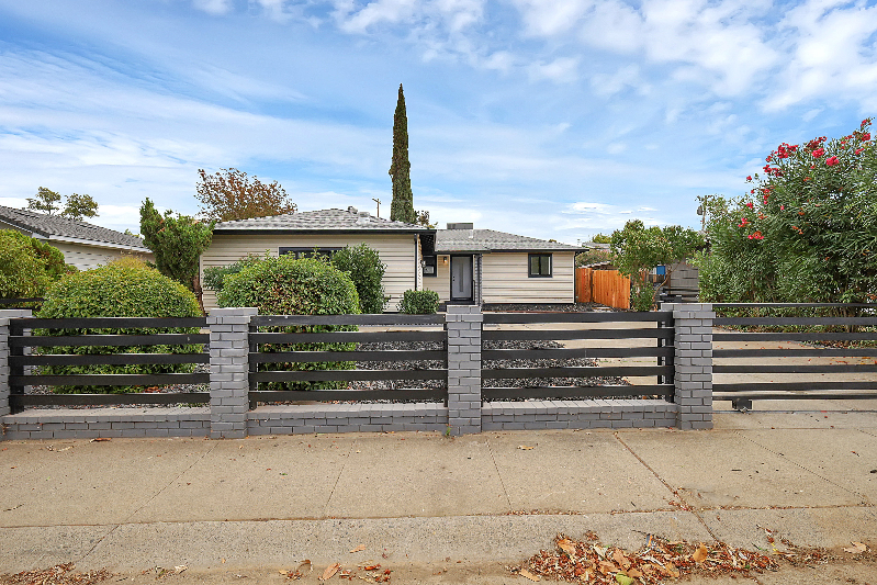 RANCHO CORDOVA House: 10412 DOLECETTO DR