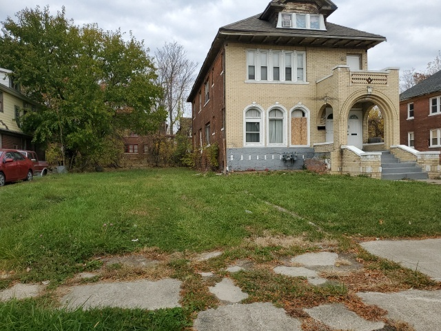 Detroit Multiplex: 3320 Richton Unit #1